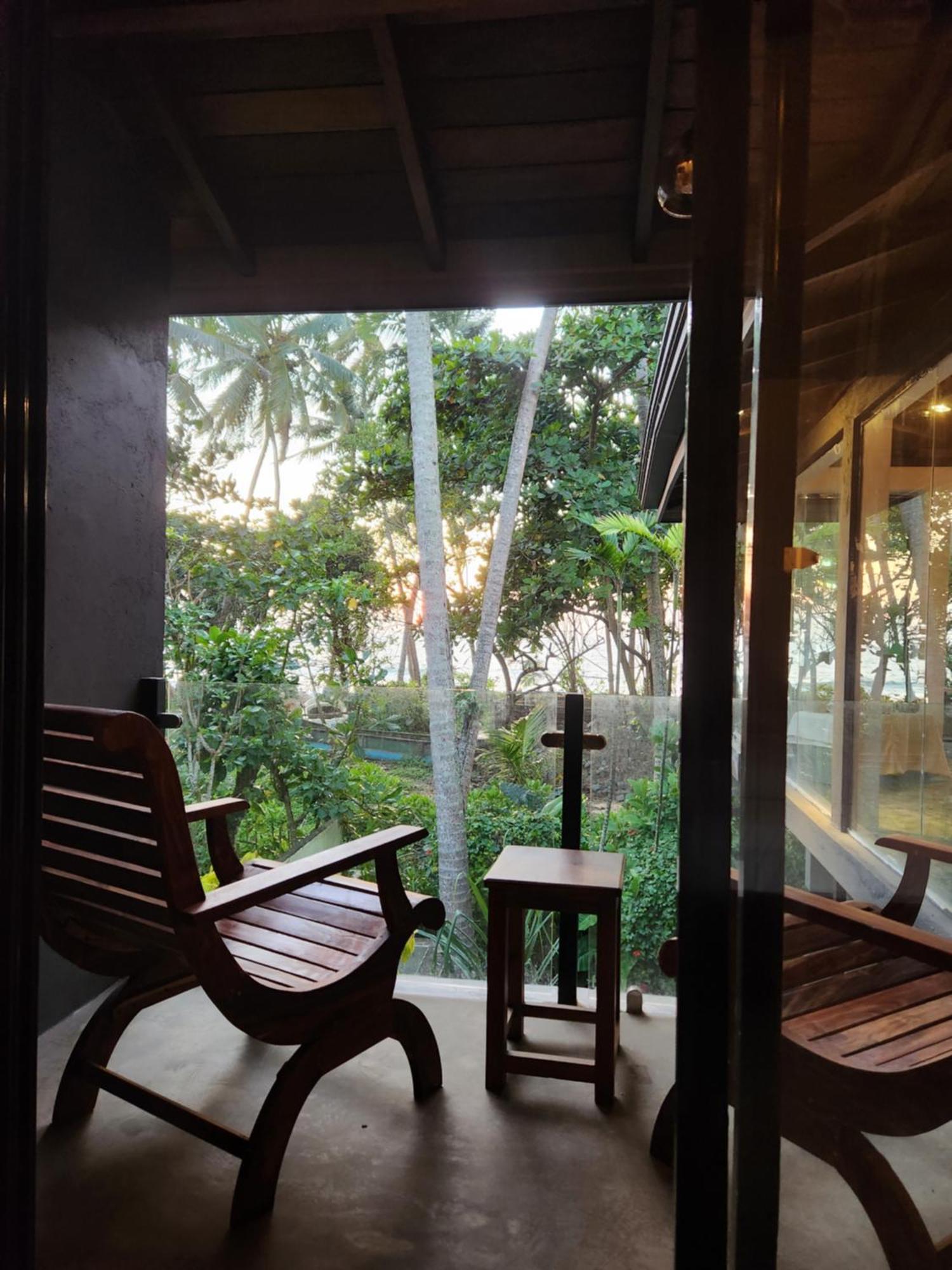 Red Sun Beach Villa Kosgoda Exterior foto